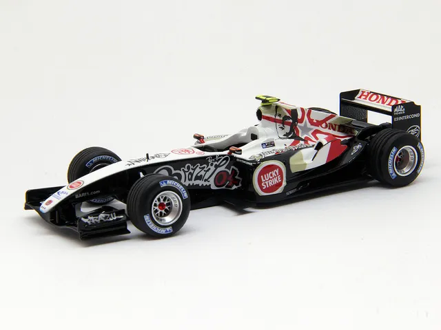 Tameo Kits SLK 084 kit scala 1/43 in metallo