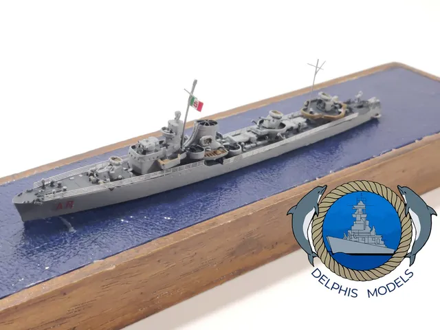 Delphis Models Classe Soldati 1/700 2GM kit cacciatorpediniere