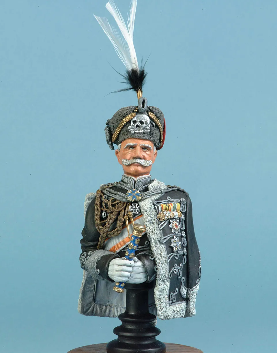 Model Cellar August von Mackensen statuetta in resina