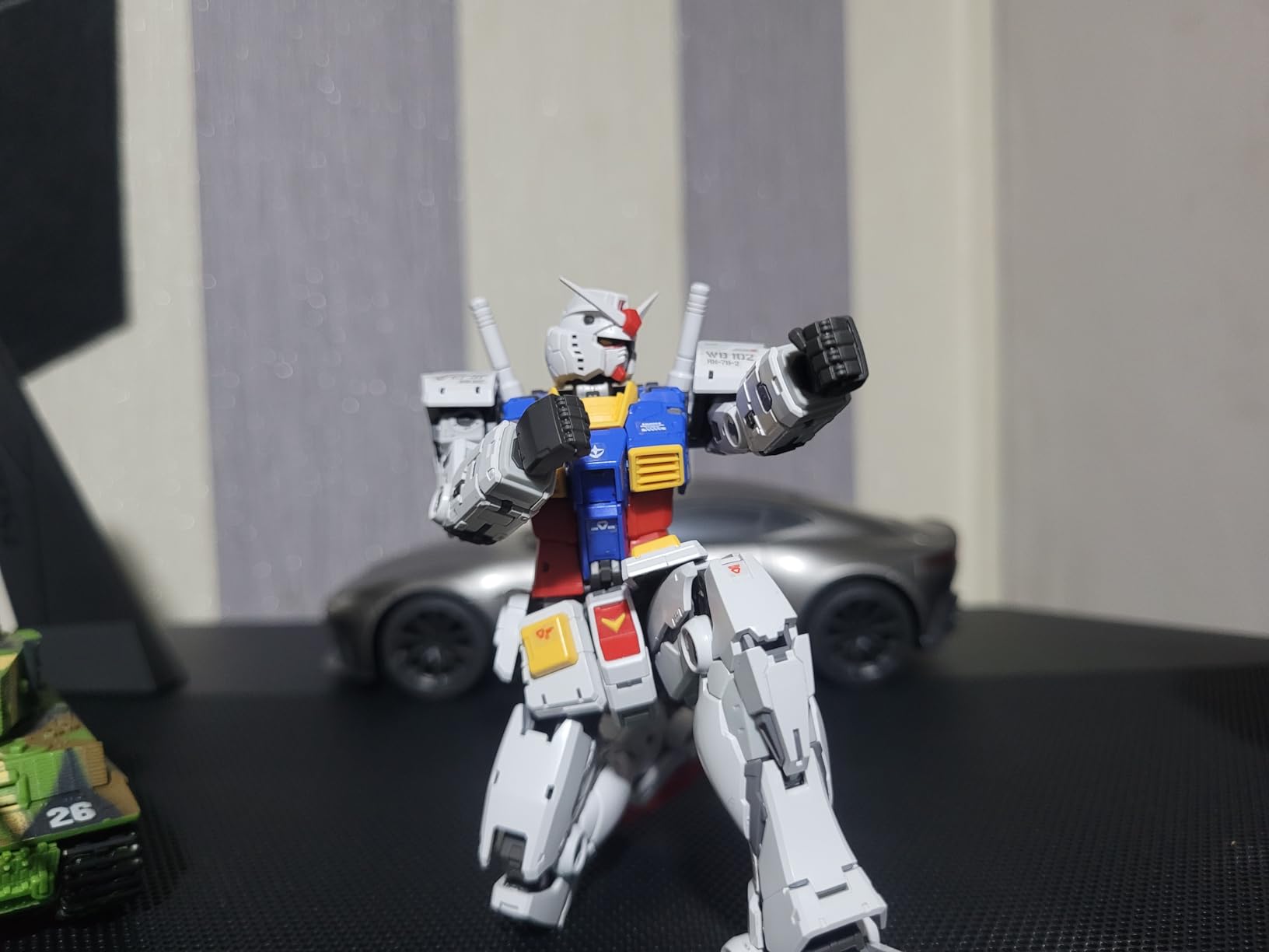 Bandai RG RX-78-2 Gundam Ver.2.0 model kit 1/144