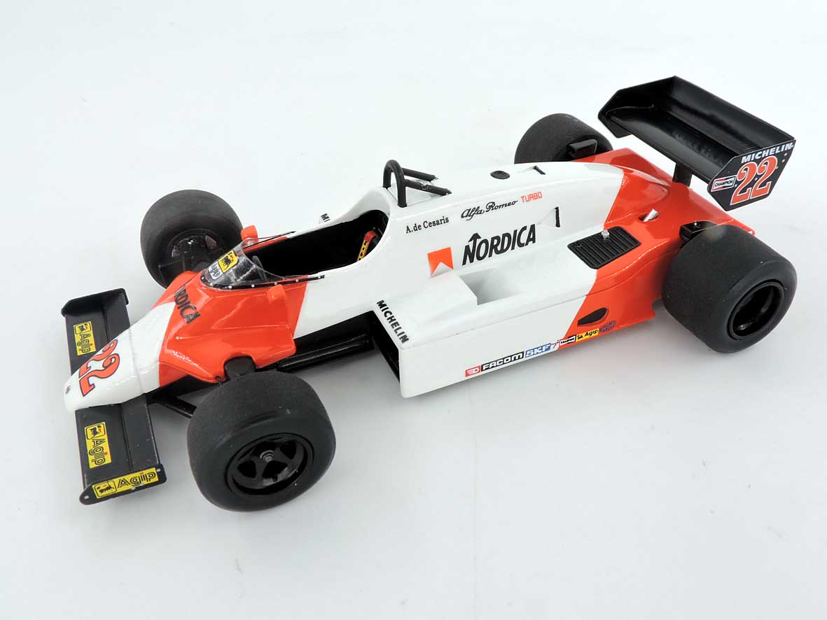 Tameo Kits SLK 121 kit montaggio 1/43