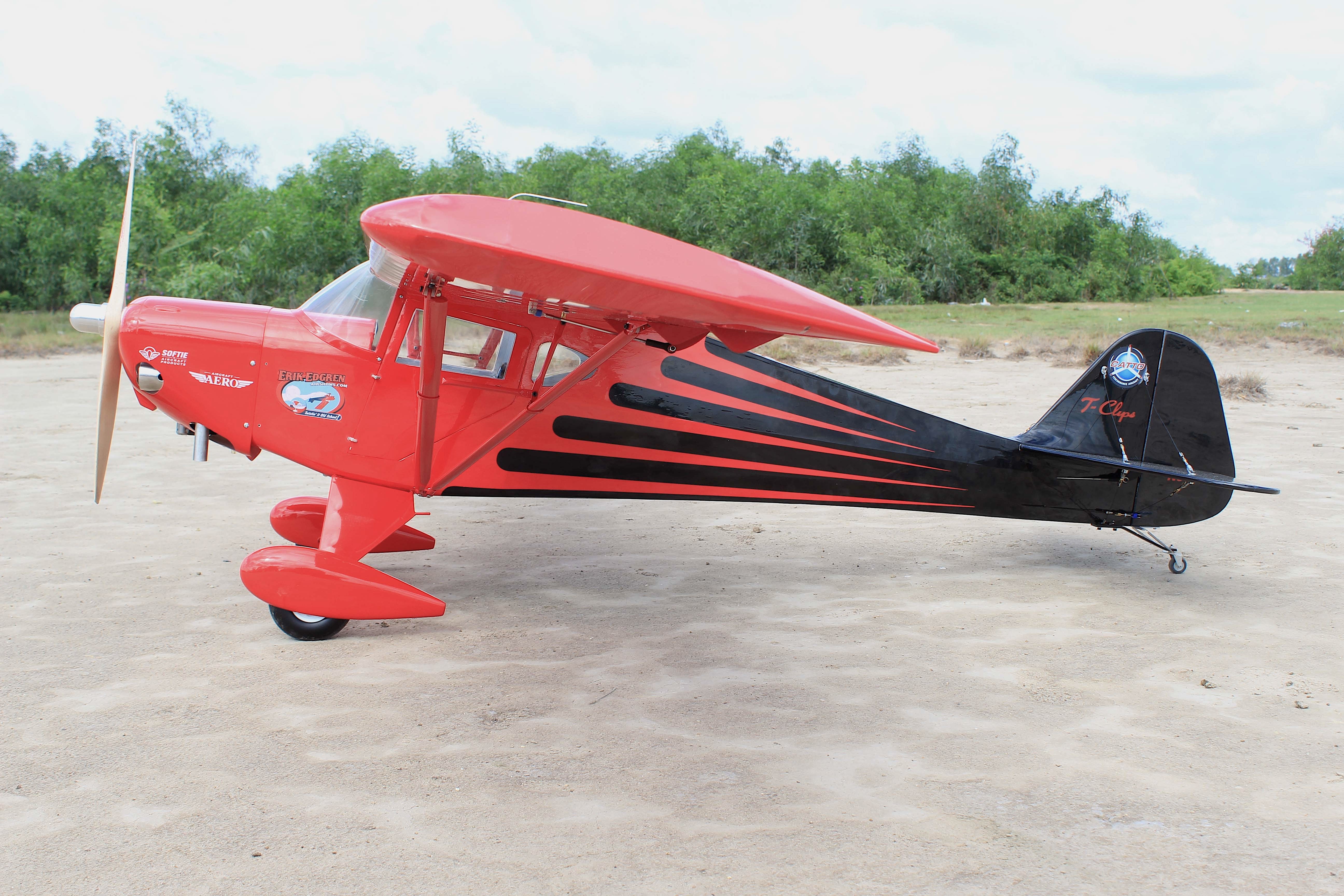 SIG T-Clips 1/4 ARF aereo RC 90" balsa