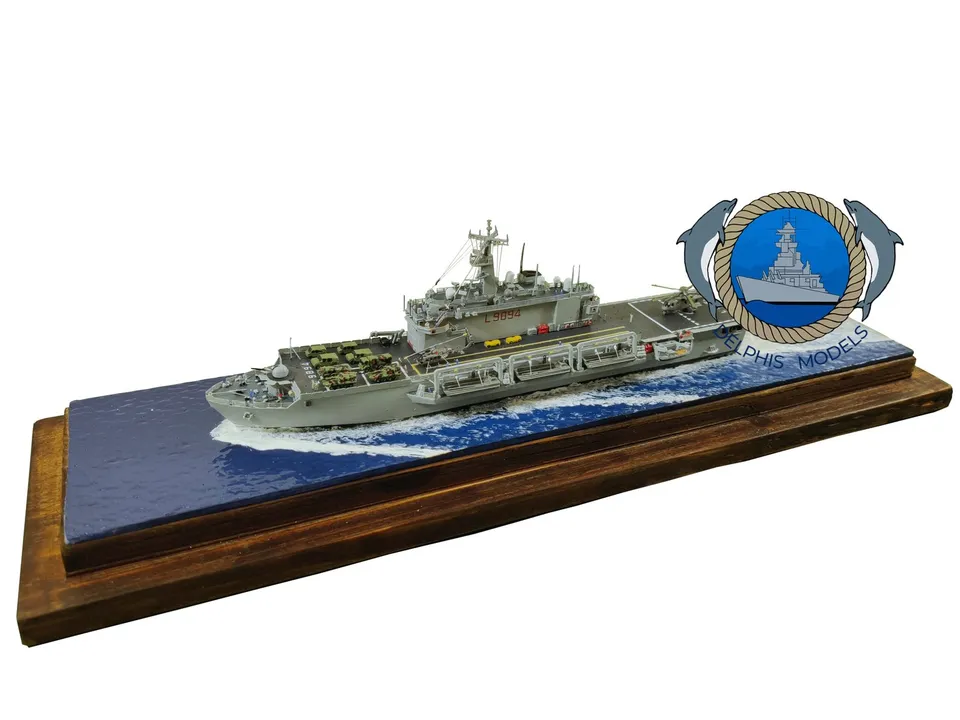 Delphis Models San Giusto LPD L 9894 nave 1/700
