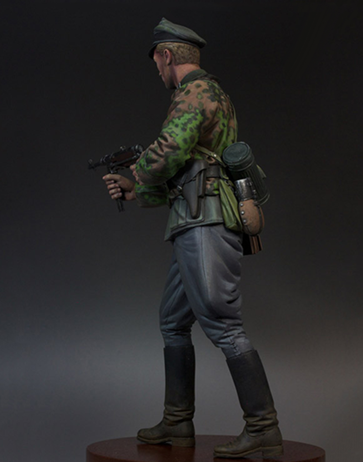 Model Cellar Russia 1941 SS Squad Leader figurino 1941