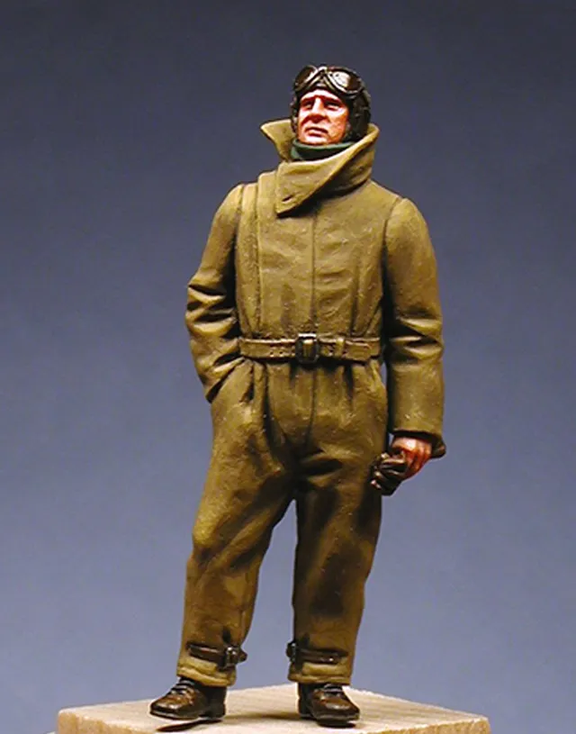 Model Cellar WWI German Pilot in Flight Suit busto