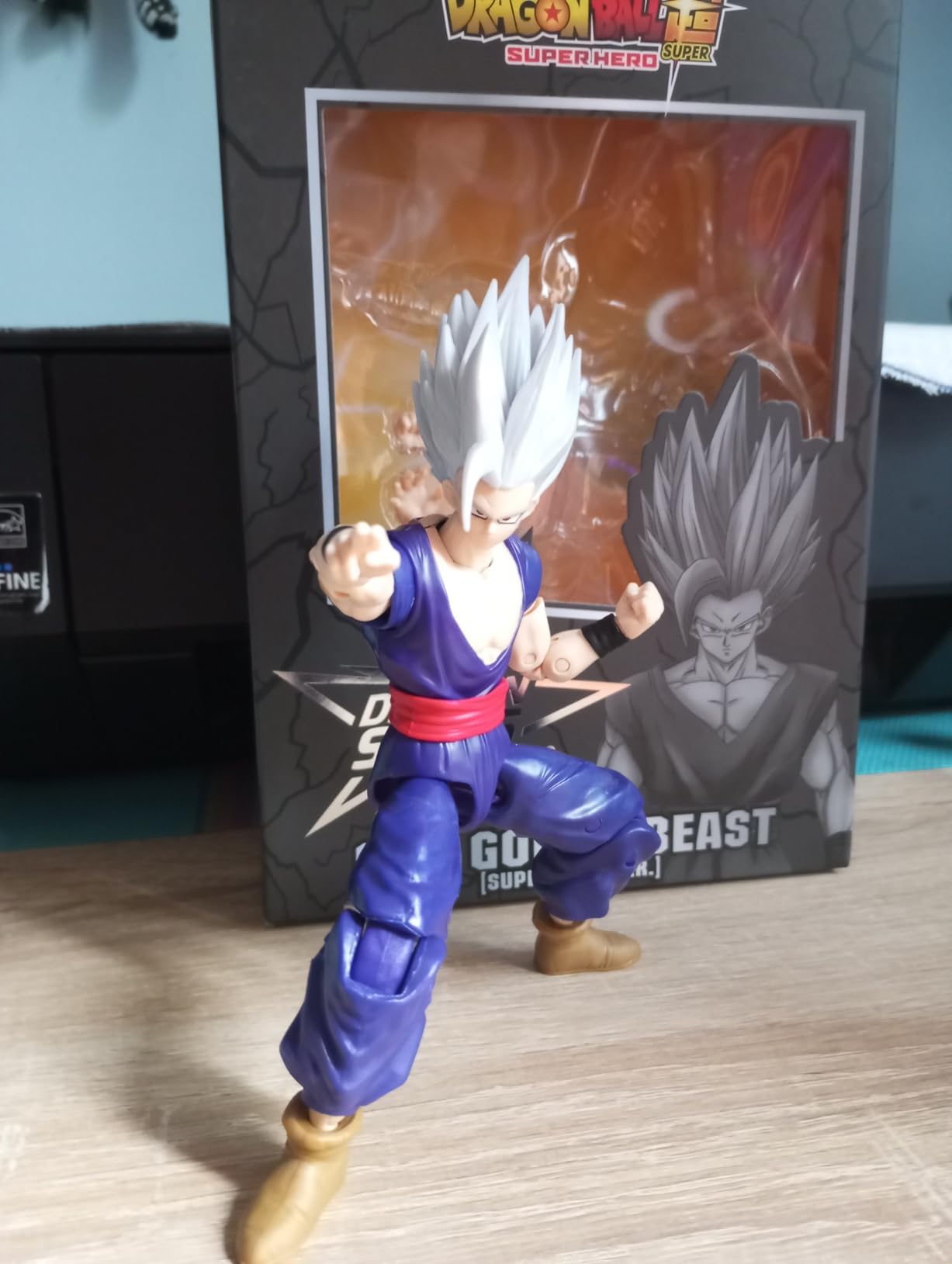 Bandai Dragon Stars Goku Ultra Instinct action figure 17 cm