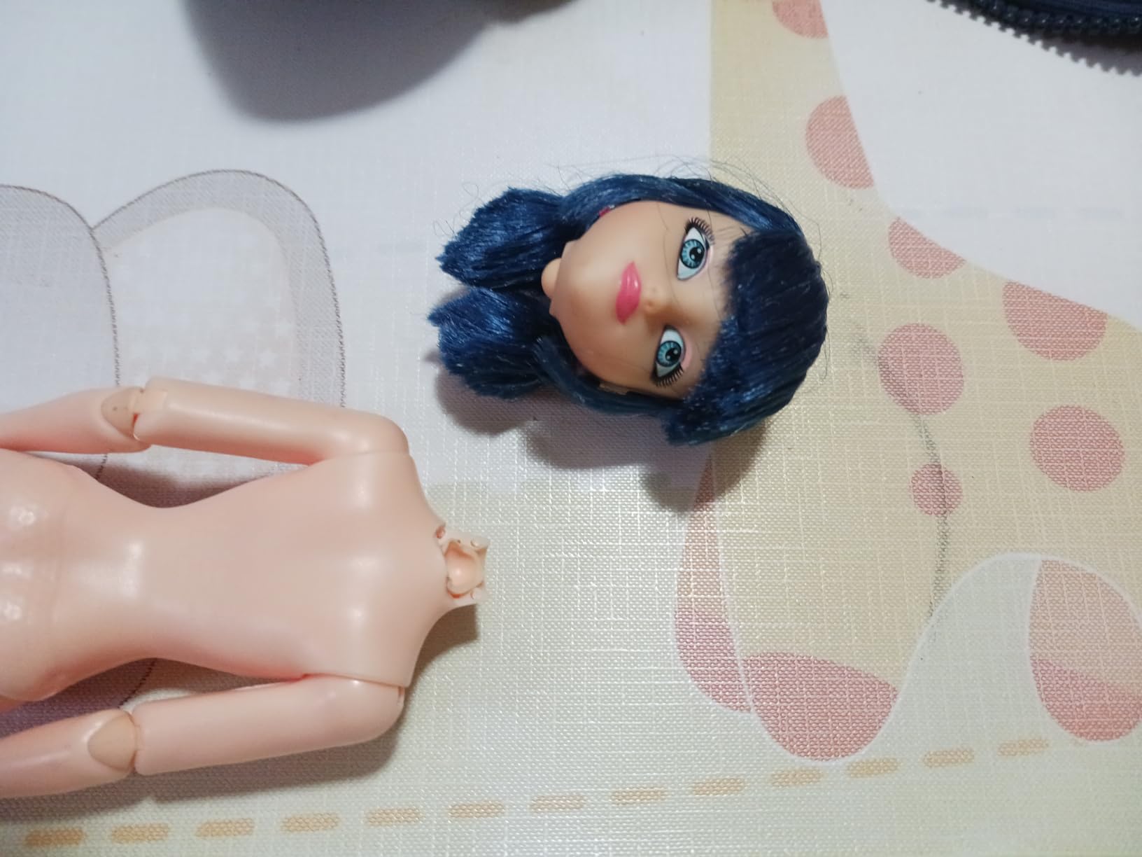 Bandai Miraculous Marinette Ladybug bambola 26 cm 2 outfit articolata