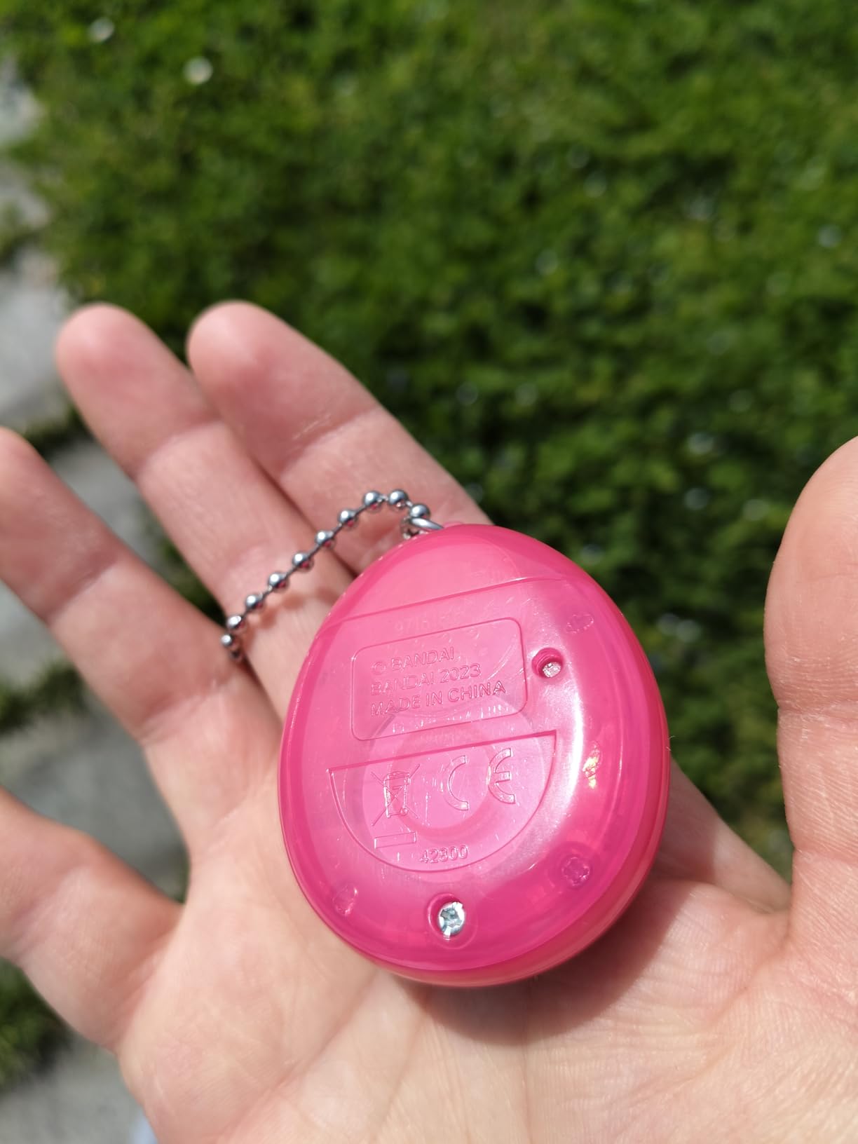Tamagotchi Originale Tama Universe animaletto virtuale LCD