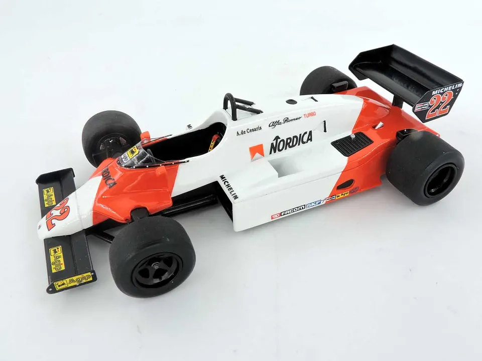 Tameo Kits SLK 121 kit montaggio 1/43