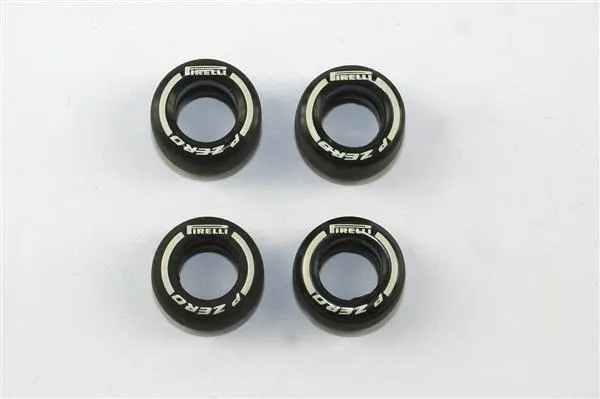 Tameo PWT 27 pneumatici Pirelli medium 1/43