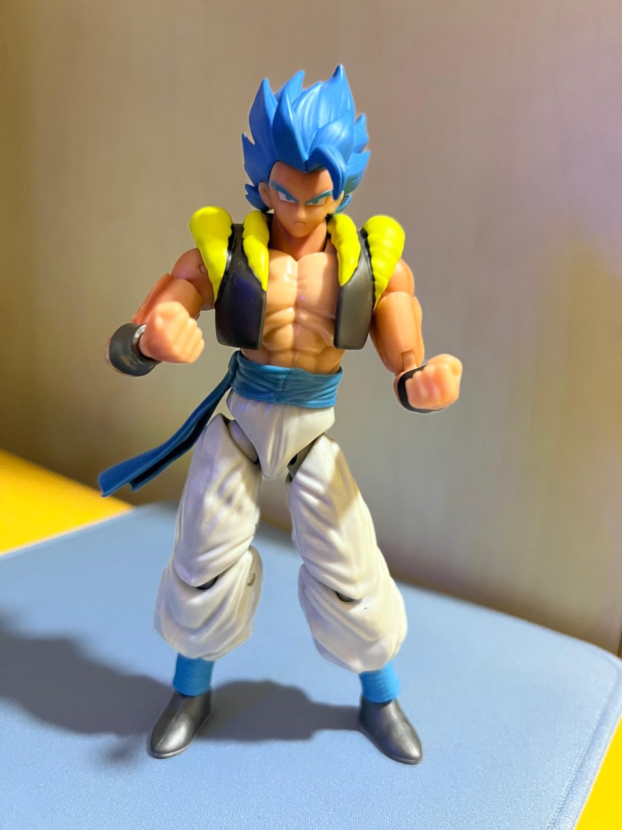 Bandai Dragon Stars Super Saiyan Blue Gogeta action figure 17 cm