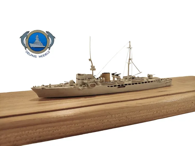 Delphis Models Eritrea nave coloniale 1/700