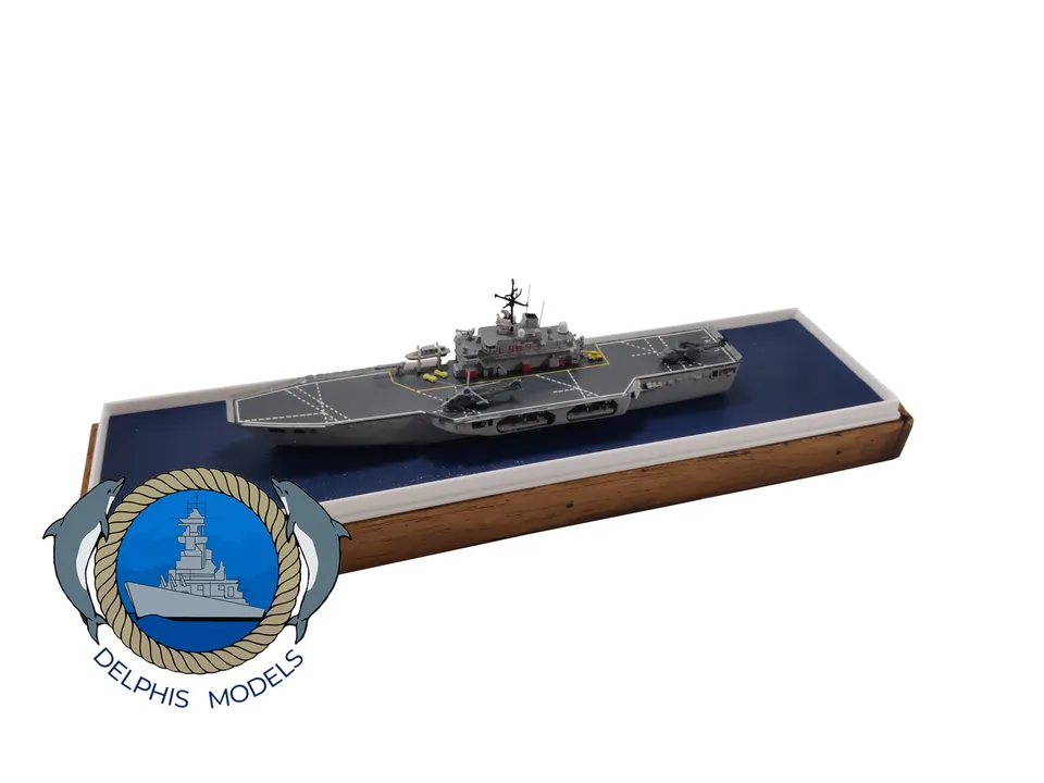 Delphis Models LPD San Marco L9893 modello montato ponte continuo
