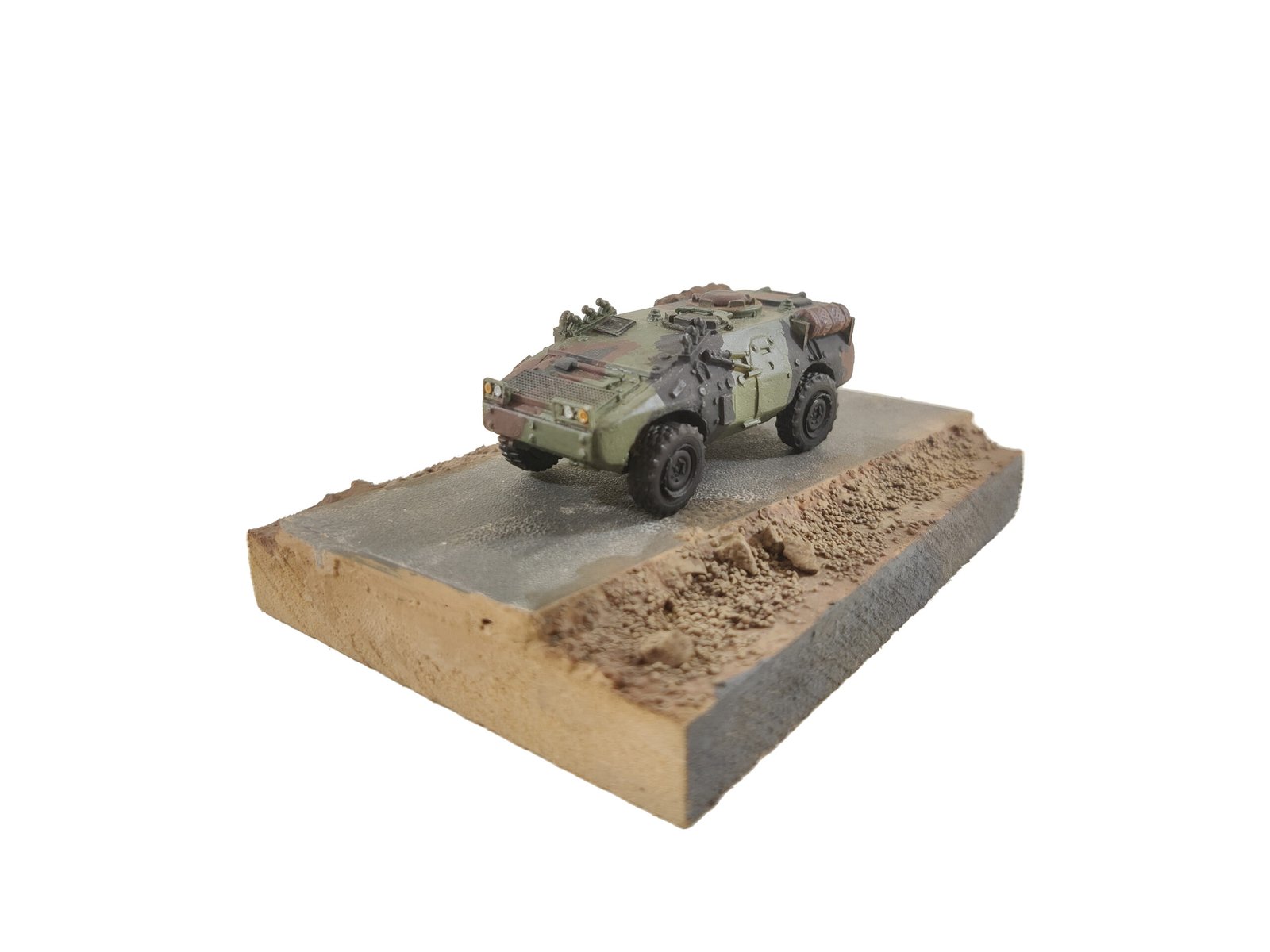Delphis Models Puma 4x4 blindato 1:87 kit resina