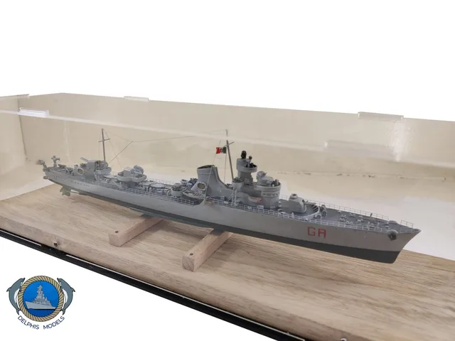 Delphis Models Grecale modello nave montato classe Maestrale