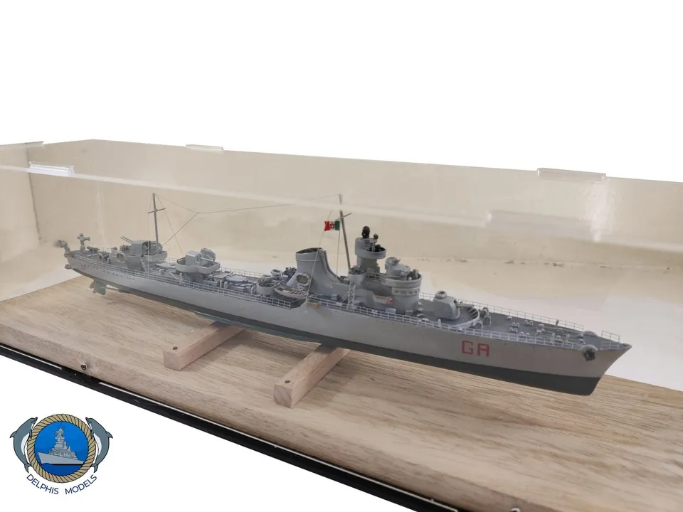 Delphis Models Grecale modello nave montato classe Maestrale