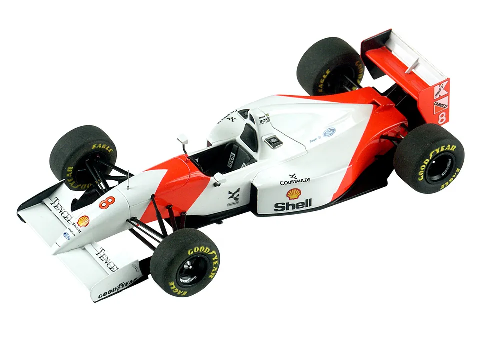 Tameo Kits TMK 334 kit modello 1/43 da verniciare