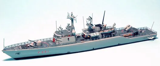 Delphis Models Classe Minerva F 551 corvetta kit Marina Militare