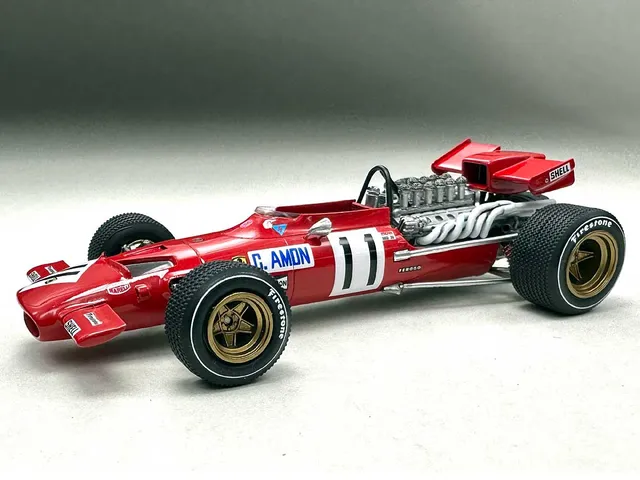 Tameo Kits SLK 133 kit auto 1/43 metallo