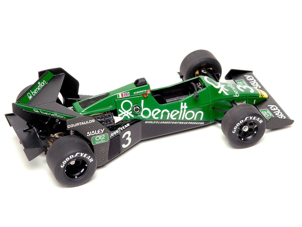 Tameo Kits SLK 044 kit auto scala 1/43