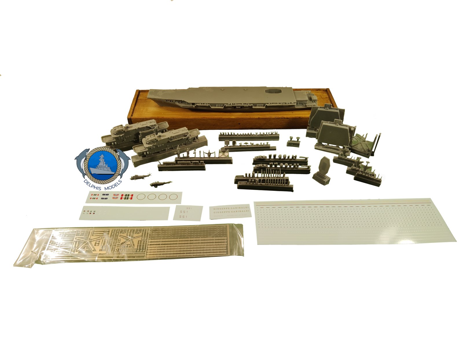 Delphis Models Giuseppe Garibaldi C551 kit nave 1/700 resina