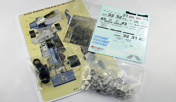 TAMEO Kits SLK 099 kit montaggio auto 1/43 metallo