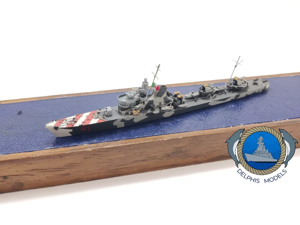 Delphis Models Classe Maestrale 1:700 kit cacciatorpediniere