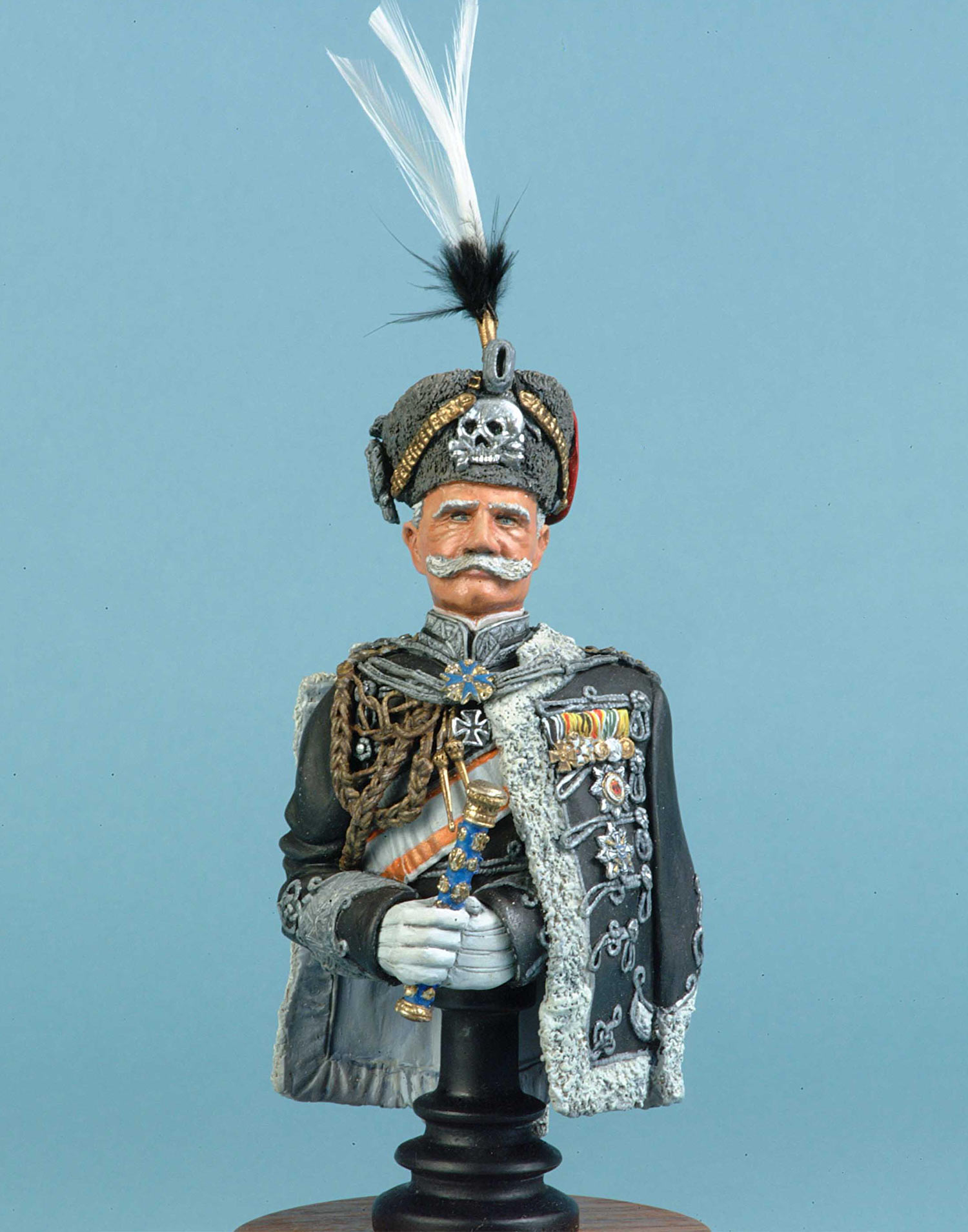 Model Cellar August von Mackensen statuetta in resina