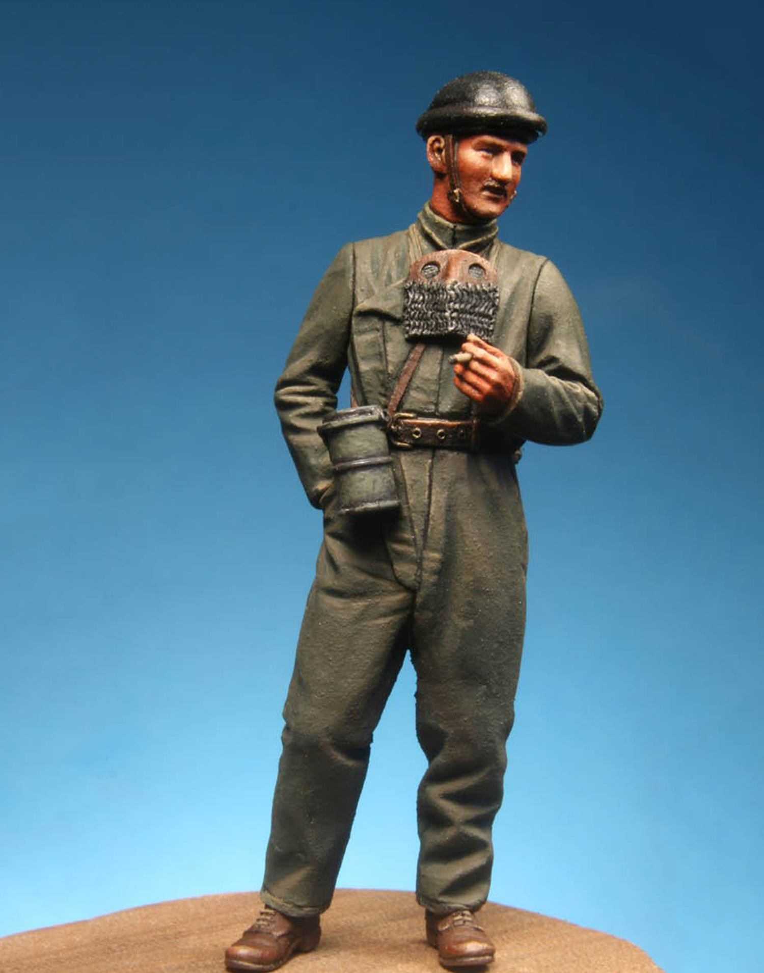Model Cellar WWI German Tanker in coveralls figurino carrista
