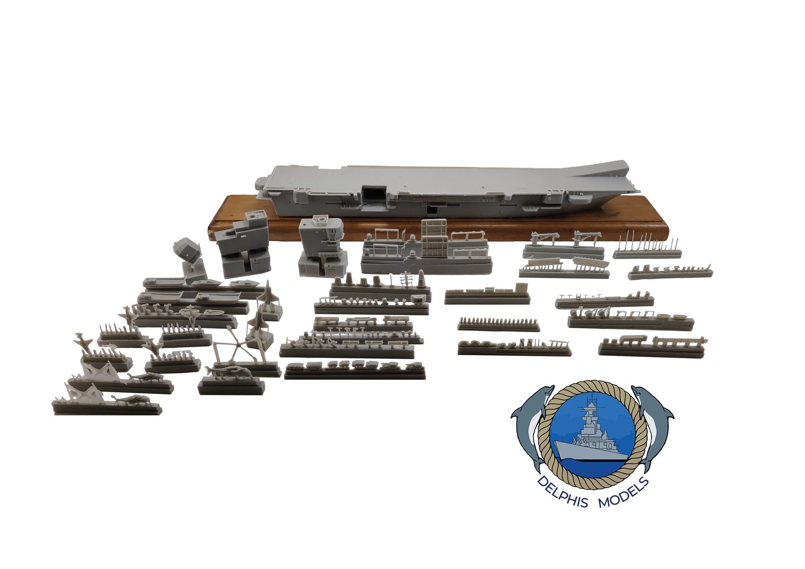 Delphis Models Trieste L9890 kit nave LHD 1/700 resina