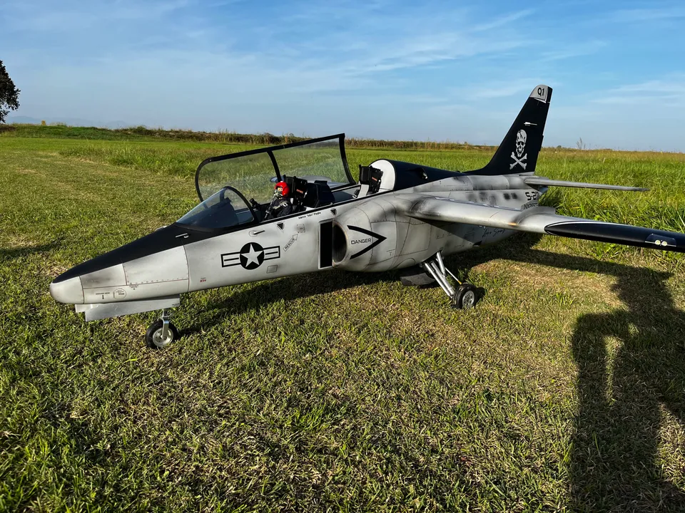 Arolab M311 kit modello aereo jet