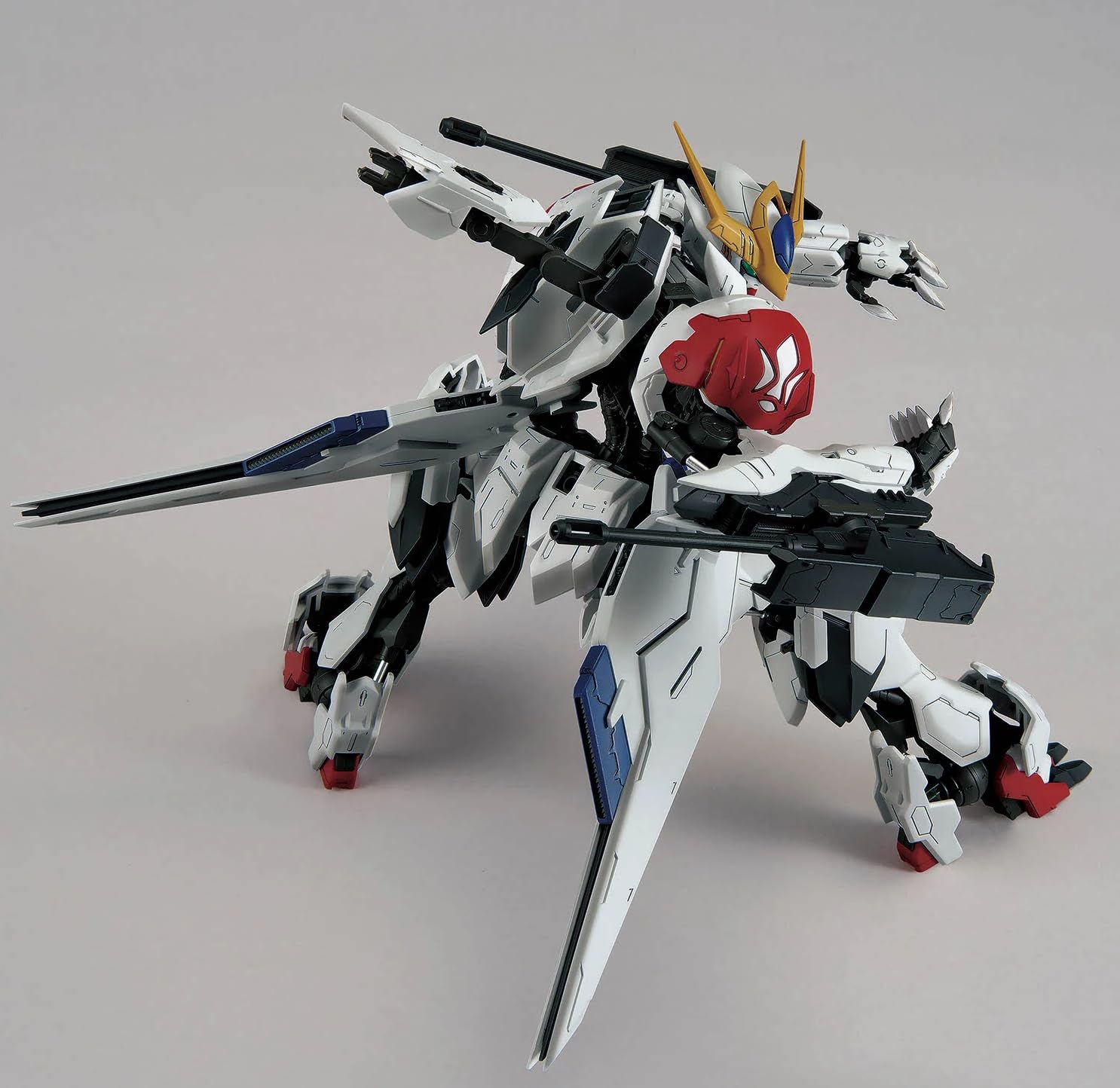 Bandai Gundam Barbatos Lupus MG 1/100 kit modello Gunpla