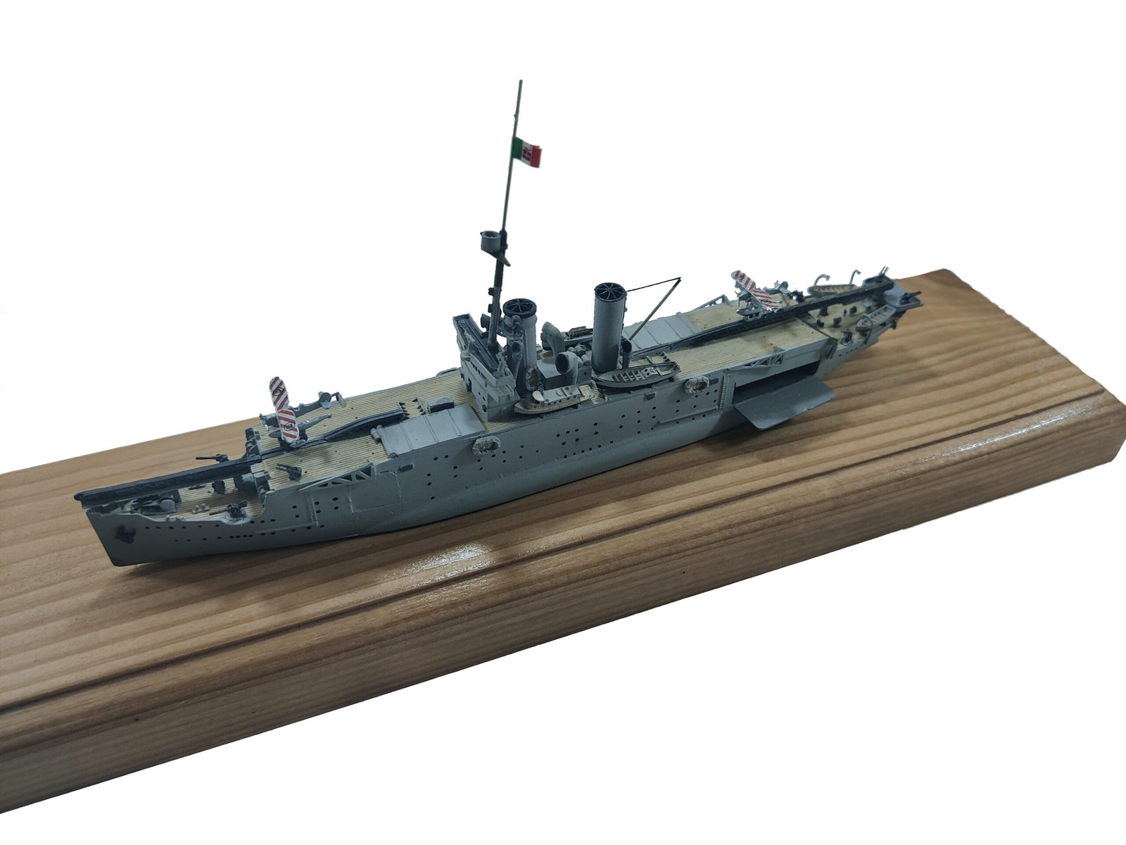 Delphis Models Giuseppe Miraglia portaidrovolanti 1/700
