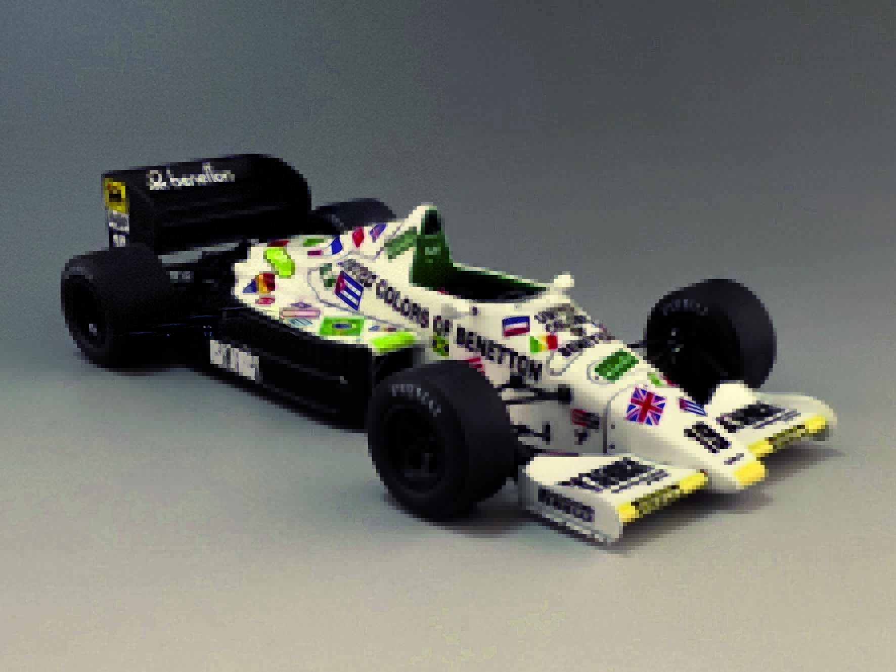 Tameo TMK 452 Toleman TG185 kit 1/43