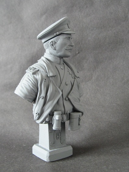 Model Cellar Russian Officer 1914 busto in resina