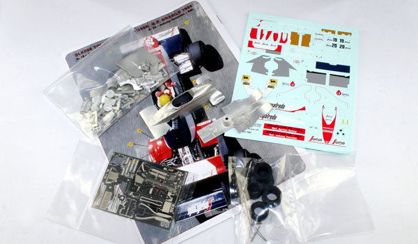 Tameo Kits SLK 096 kit montaggio 1/43 metallo