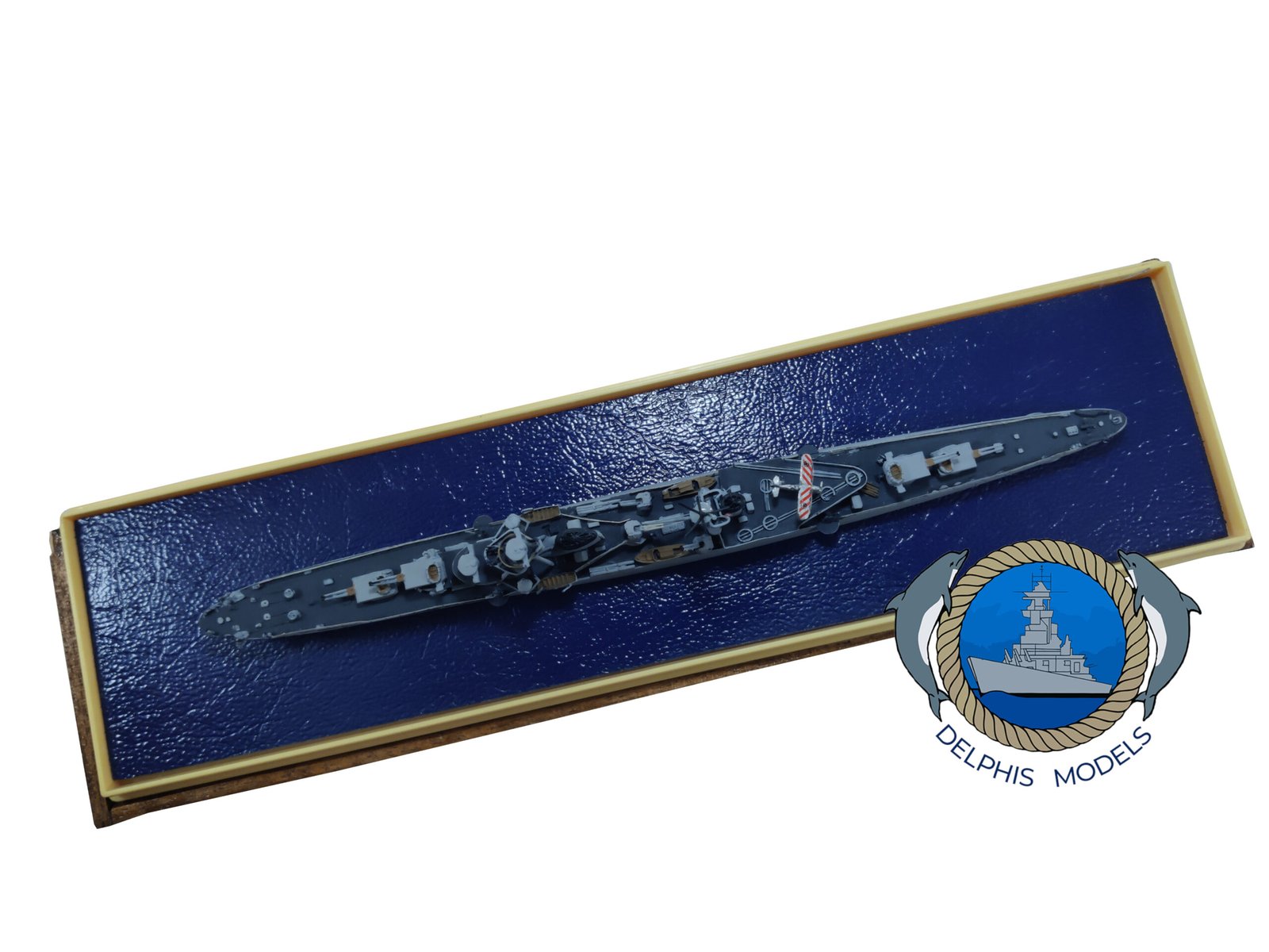 Delphis Models Luigi Cadorna 1:700 modellino montato con teca