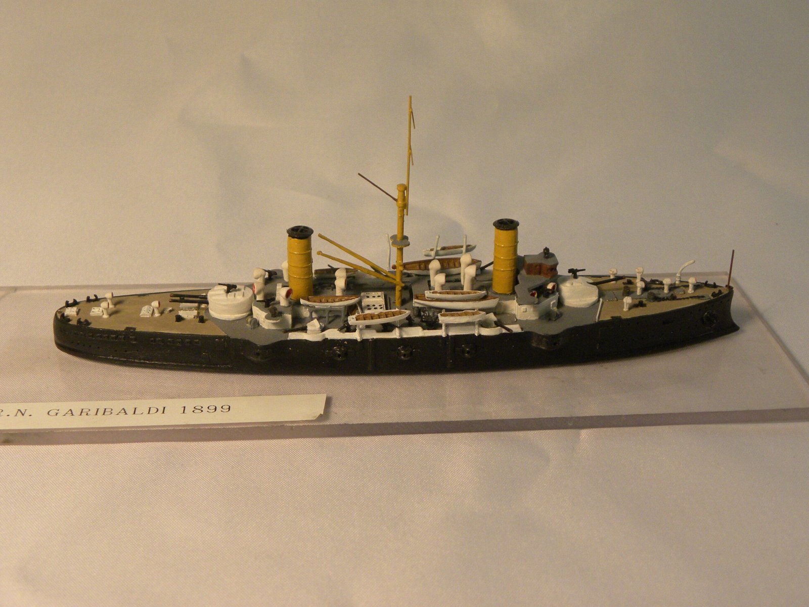 Delphis Models Giuseppe Garibaldi 1899 kit incrociatore