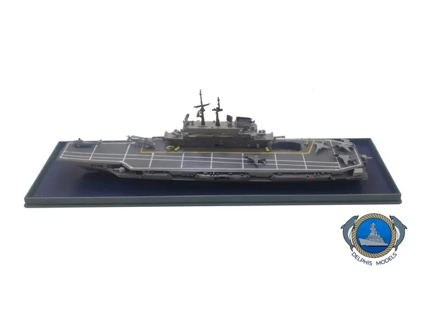 Delphis Models Garibaldi C 551 modello nave montato