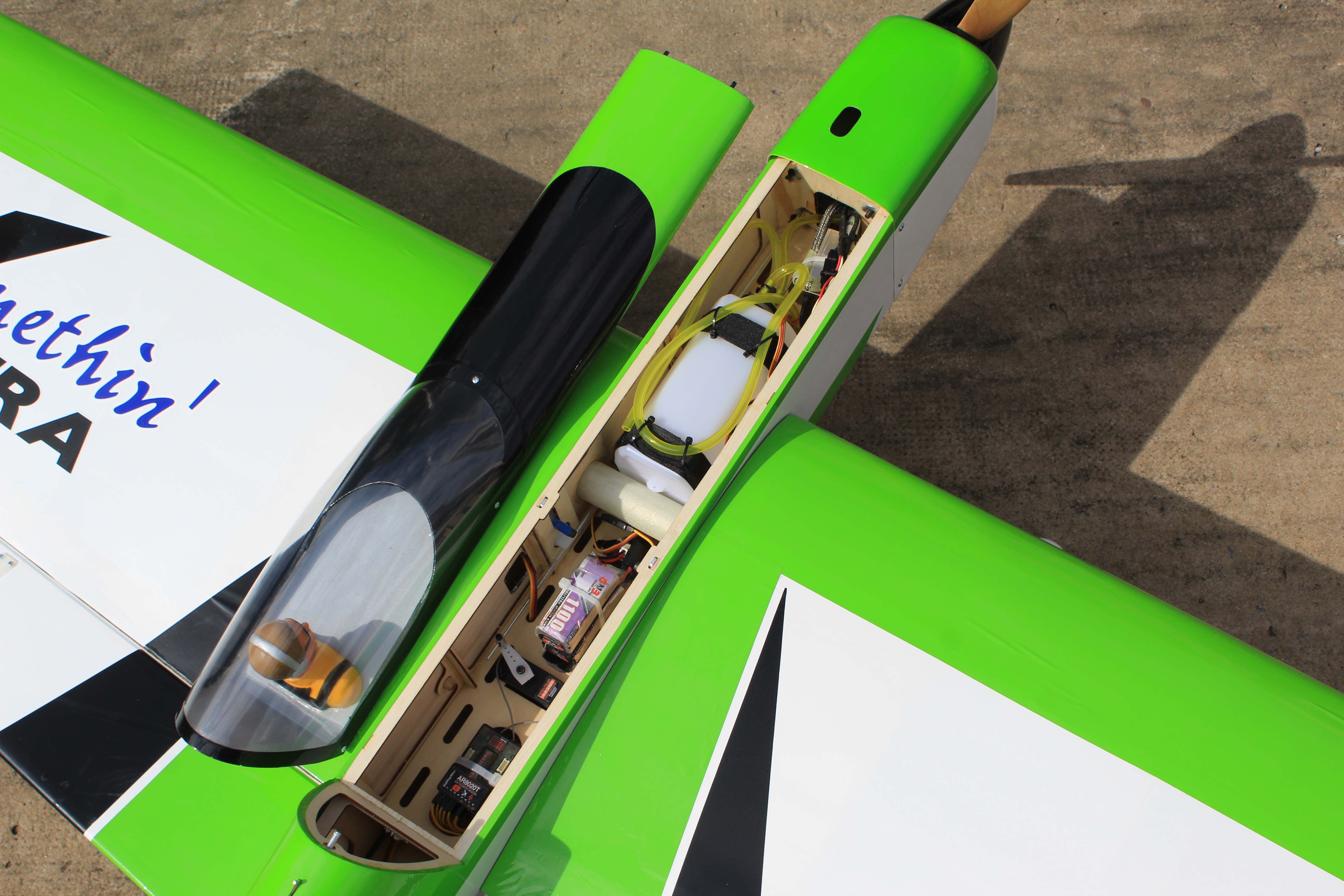 SIG Somethin Xtra 60 EG ARF aereo verde acrobazia