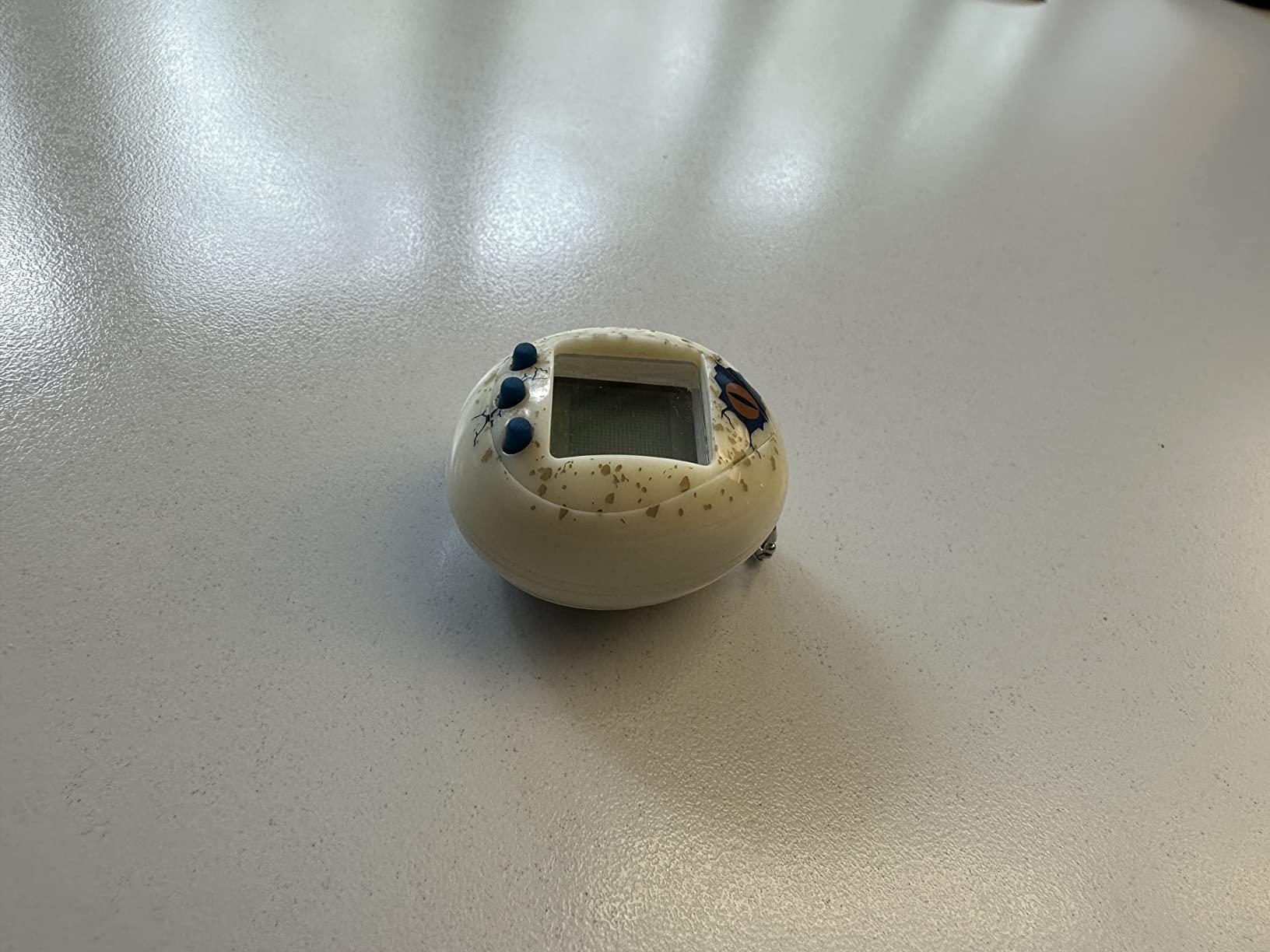 Bandai Tamagotchi Nano One Piece Going Merry 81149 animale virtuale
