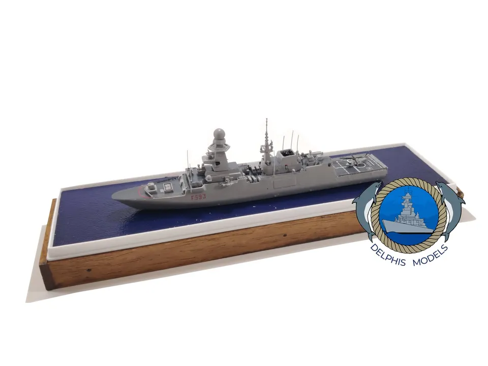 Delphis Models FREMM F593 Carabiniere modello nave 1:700 fregata
